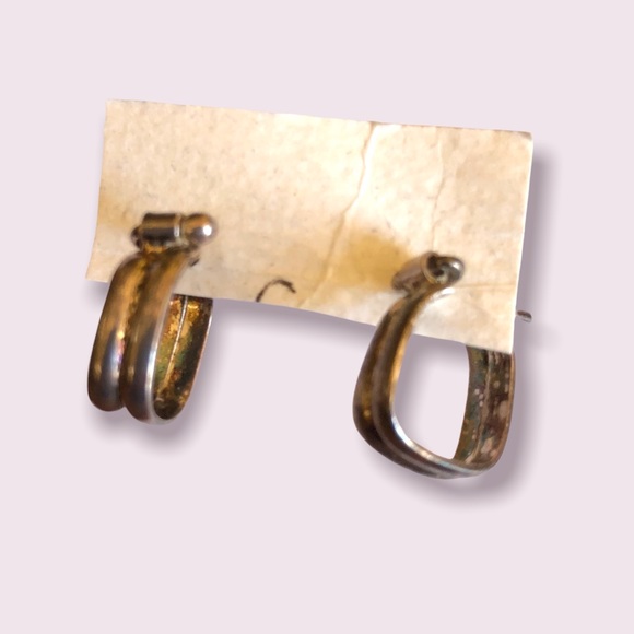 Vintage Rustic Square Hoop Earrings - Picture 3 of 4